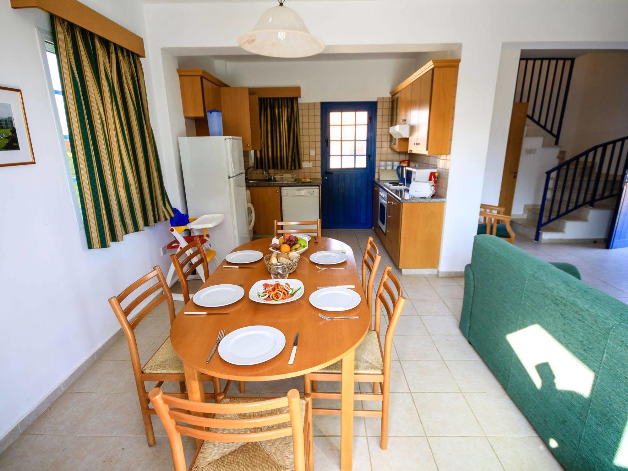 Kotsias Corallia Villas Coral Bay Bagian luar foto